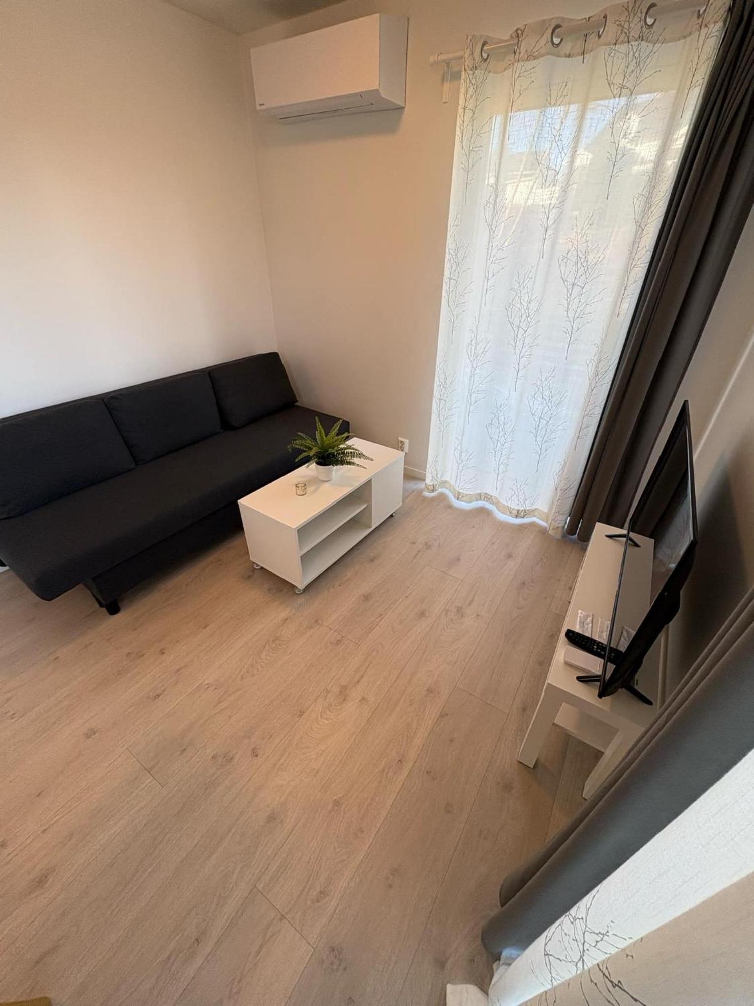 Lisas Apartment, Private New 1 Bedroom And 1 Living Room With Sofa Bed And Big Windows, Share With Nobody Oslo Exteriör bild